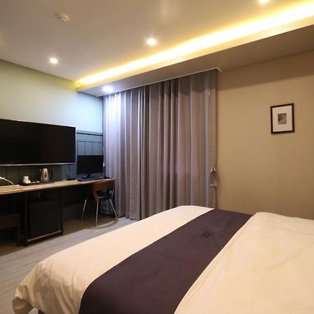 Dove Hotel Ilsan Ni Exterior foto